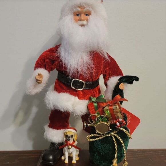 Santa Holding Toy Sack on Wood Base with Dog New Home Accents 2010 Belks New - Picture 4 of 10